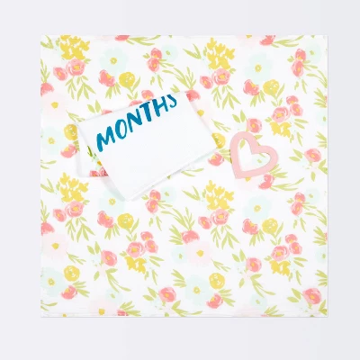 Muslin Blankets With Felt Frame Floral - Cloud Island™ 4 Muslin Blankets With Felt Frame Floral - Cloud Island™ - Image 2